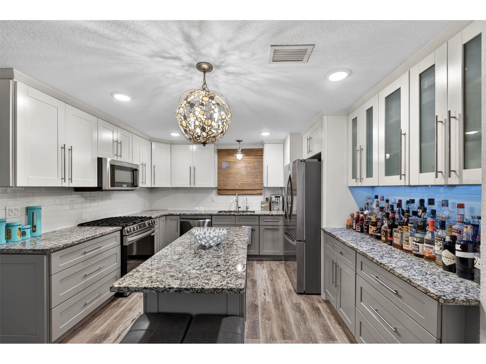 136 Windward Island Clearwater Beach FL 33767 TB8475218 image22