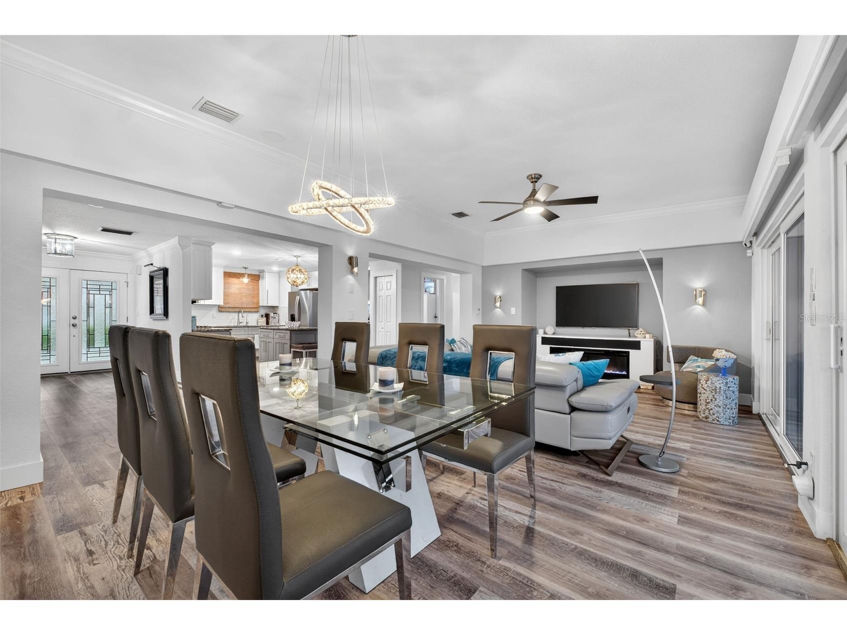 136 Windward Island Clearwater Beach FL 33767 TB8475218 image24
