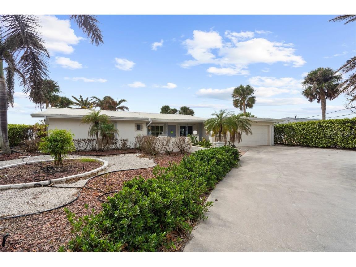 1360 Aqua View Englewood FL 34223 - LEMON BAY N6140900 image3