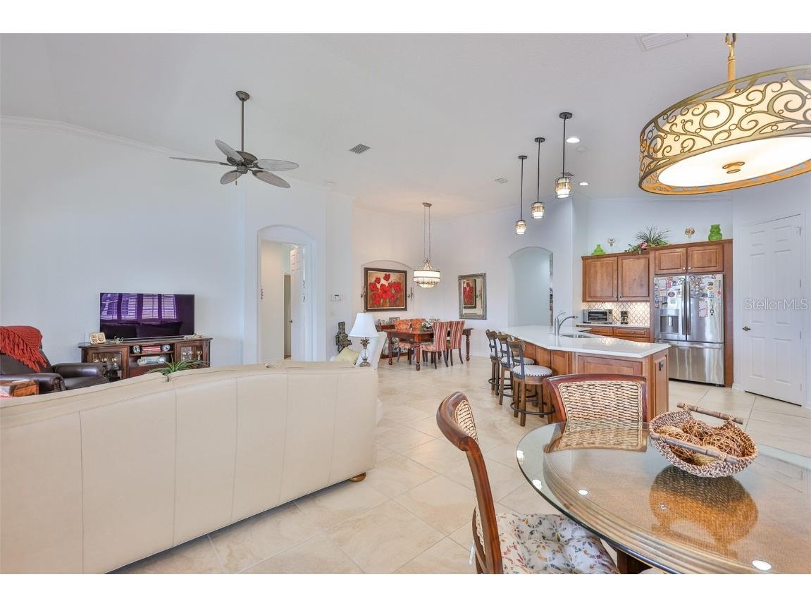 1360 Emerald Dunes Drive Sun City Center FL 33573 TB8428111 image17