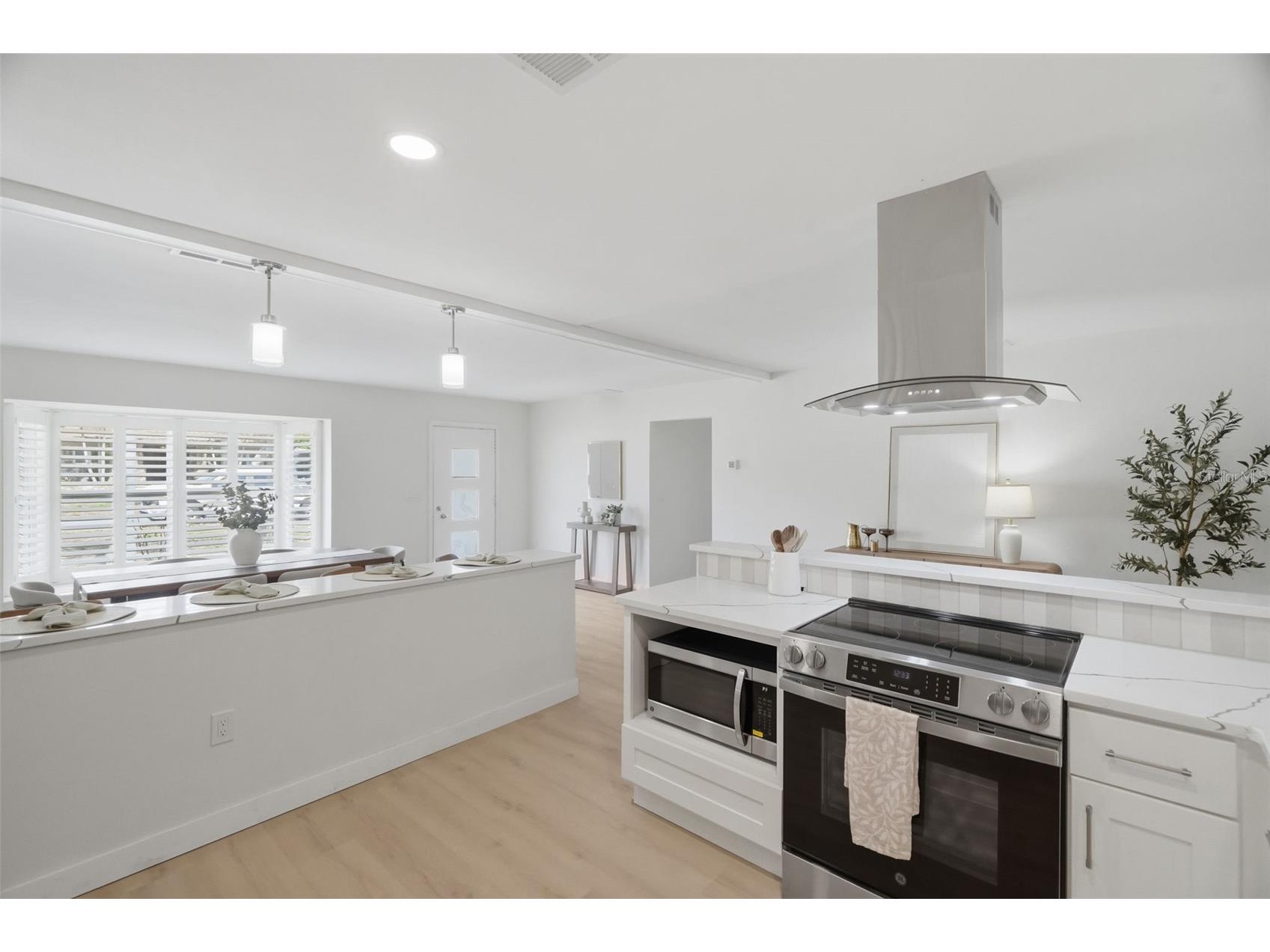 1360 Irving Avenue Clearwater FL 33756 A4698666 image6