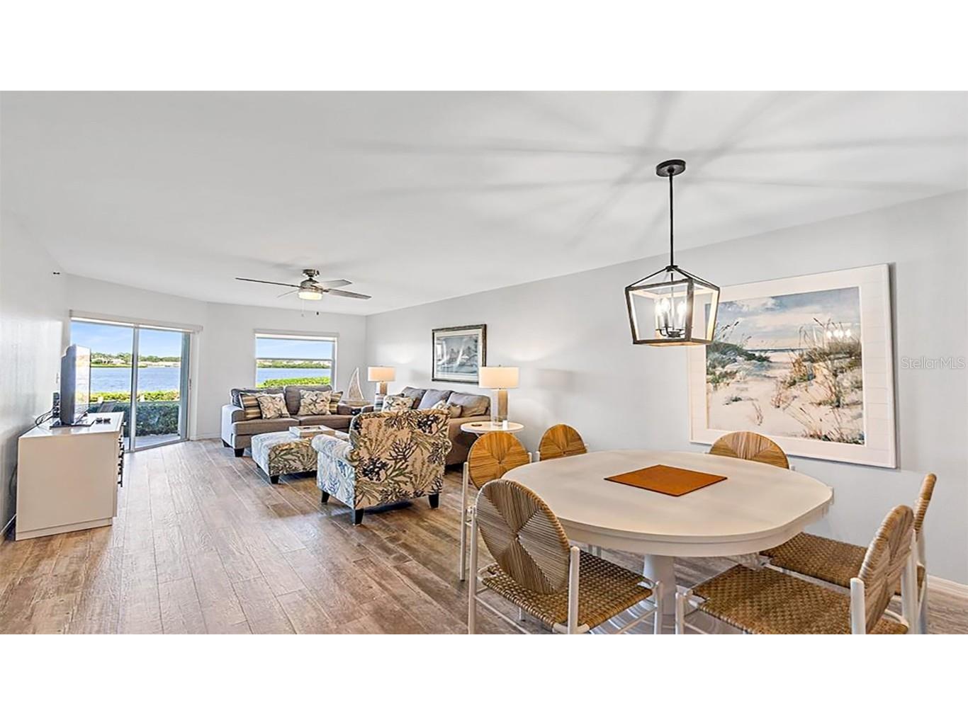 1360 Siesta Bayside Drive #1360-D Sarasota FL 34242 A4588739 image13