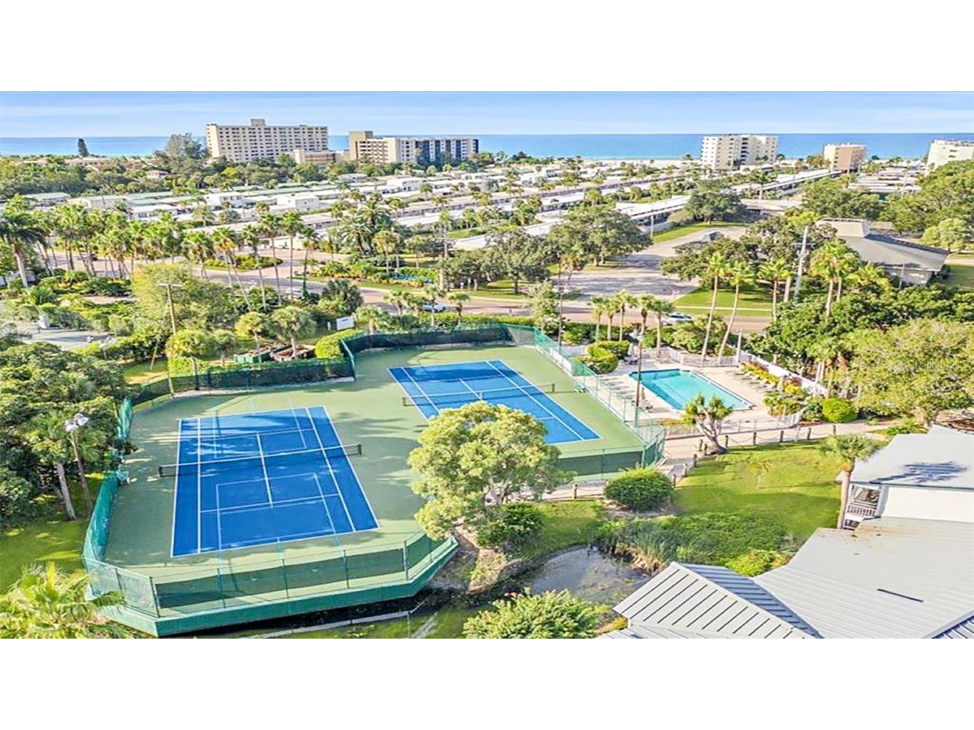 1360 Siesta Bayside Drive #1360-D Sarasota FL 34242 A4588739 image23