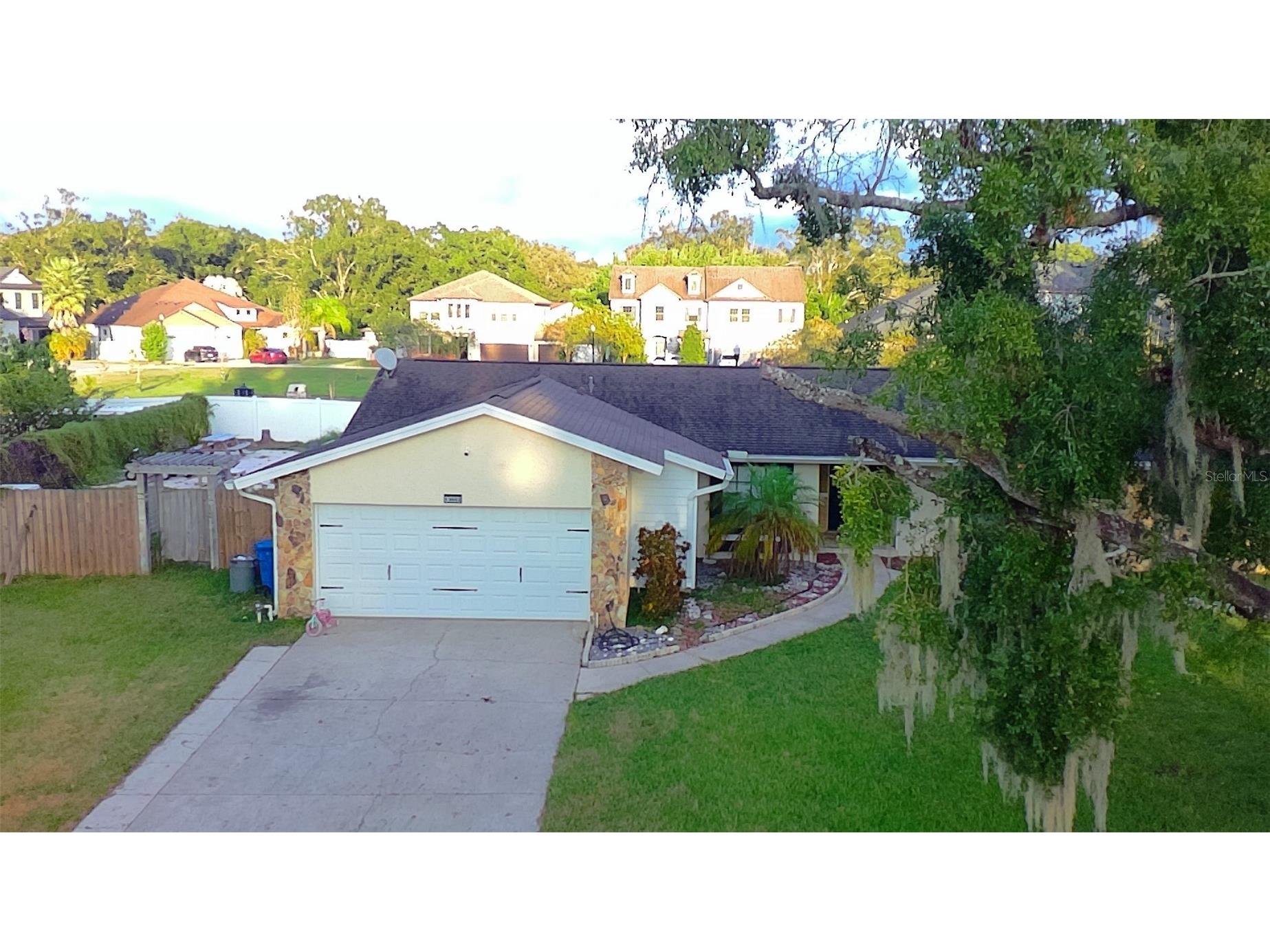 13603 Westshire Drive Tampa FL 33618 TB8514166 image1