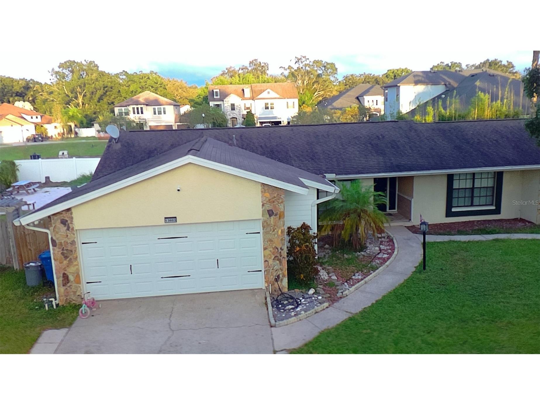13603 Westshire Drive Tampa FL 33618 TB8514166 image2