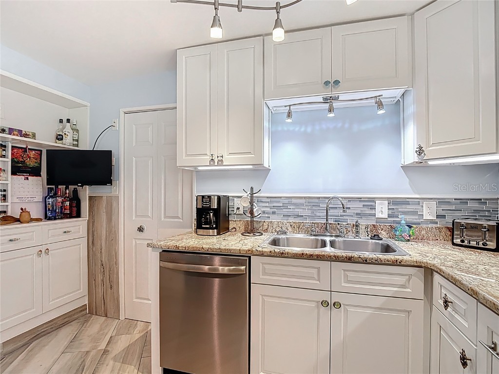 13607 Frances Avenue Hudson FL 34667 W7880934 image25