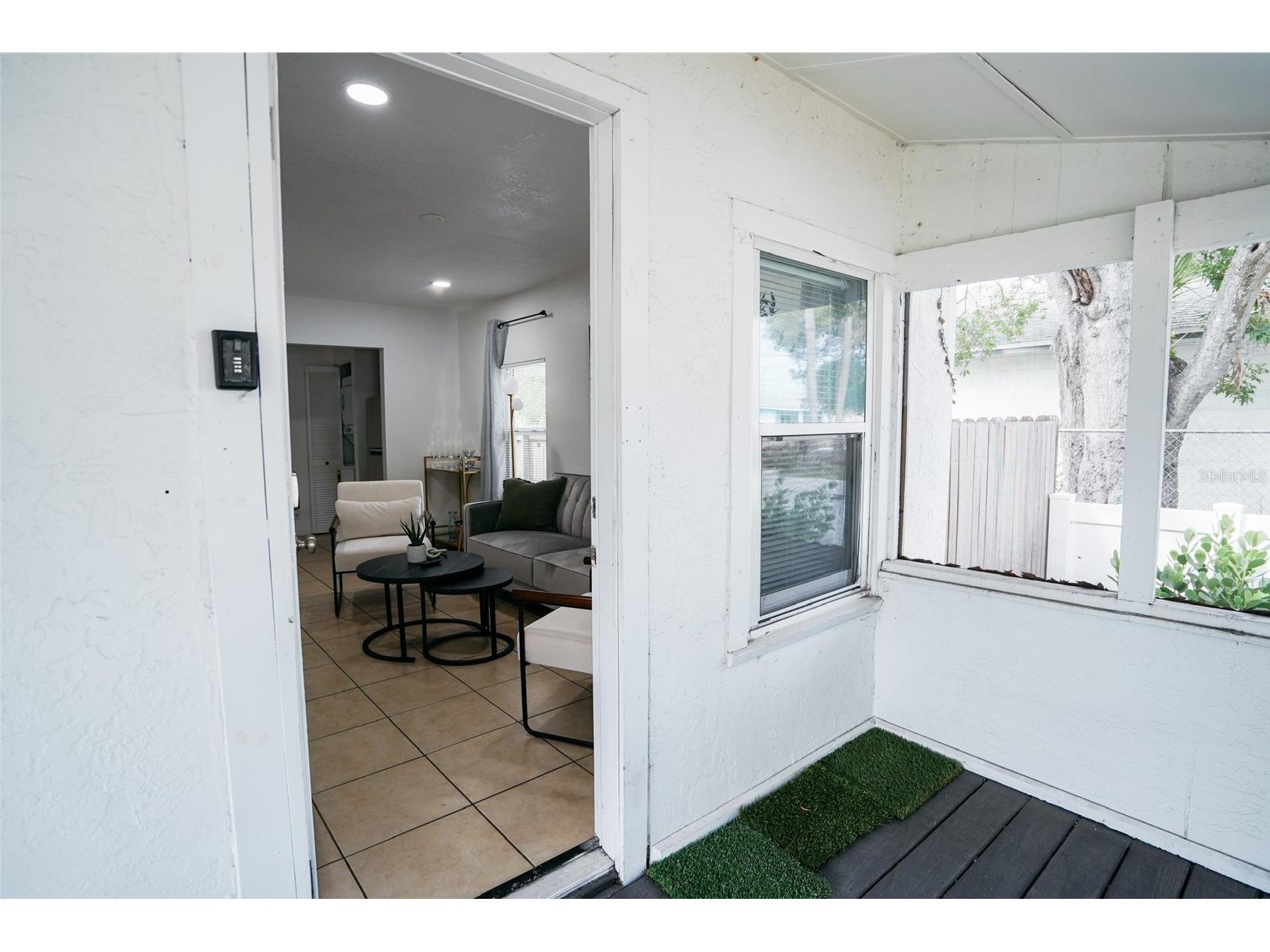 1361 29th Street S Saint Petersburg FL 33712 TB8485026 image3