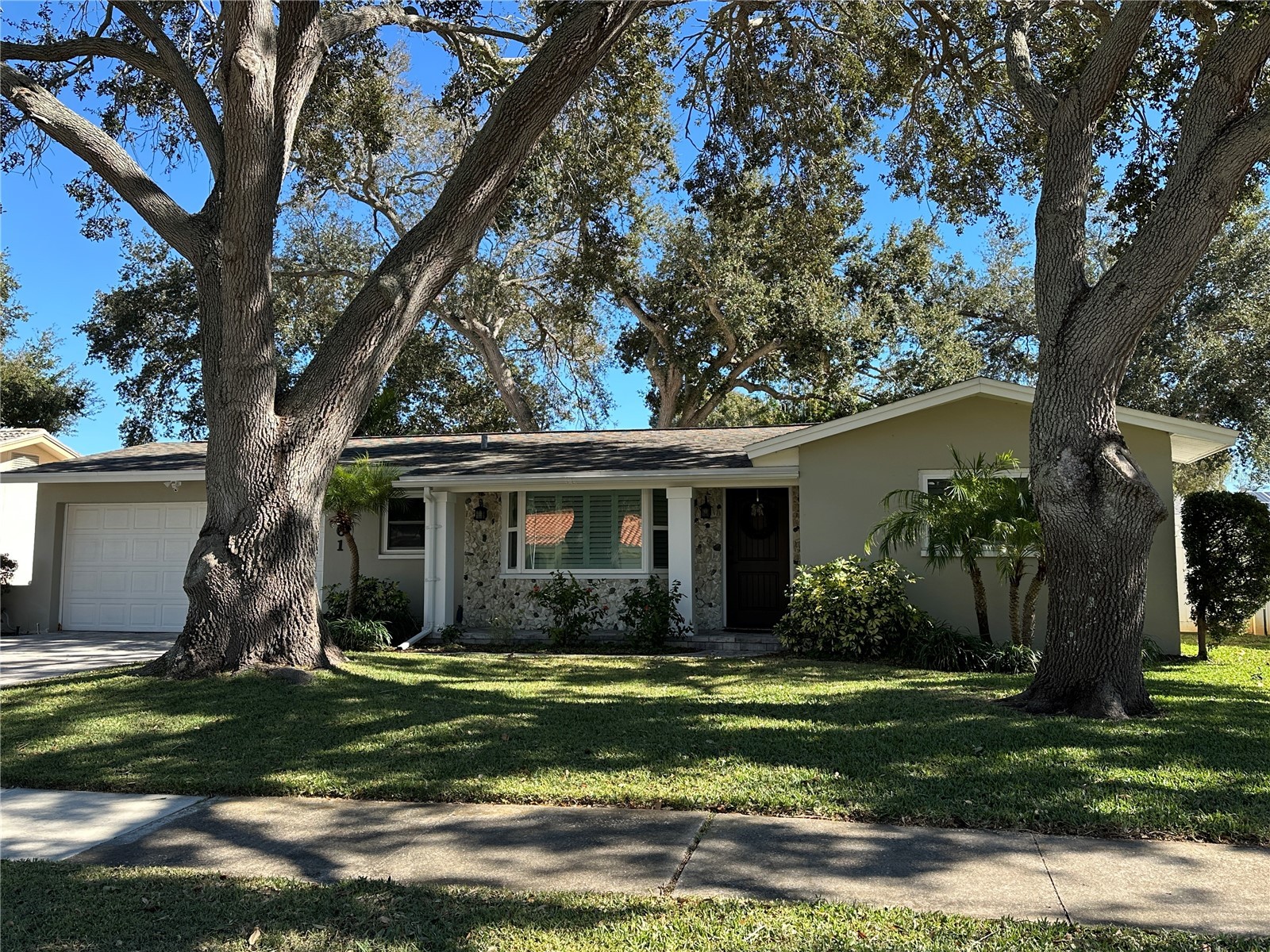 1361 Oakbrook Drive Largo FL 33770 TB8465235 image1