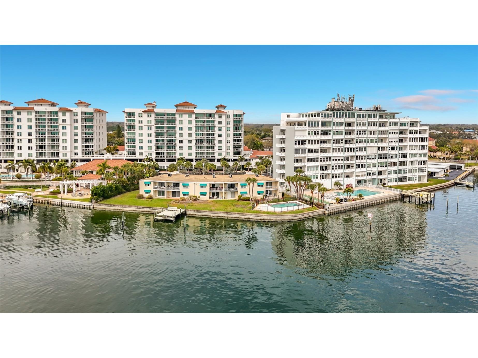 1361 Snell Isle Boulevard NE #6 Saint Petersburg FL 33704 TB8484154 image18