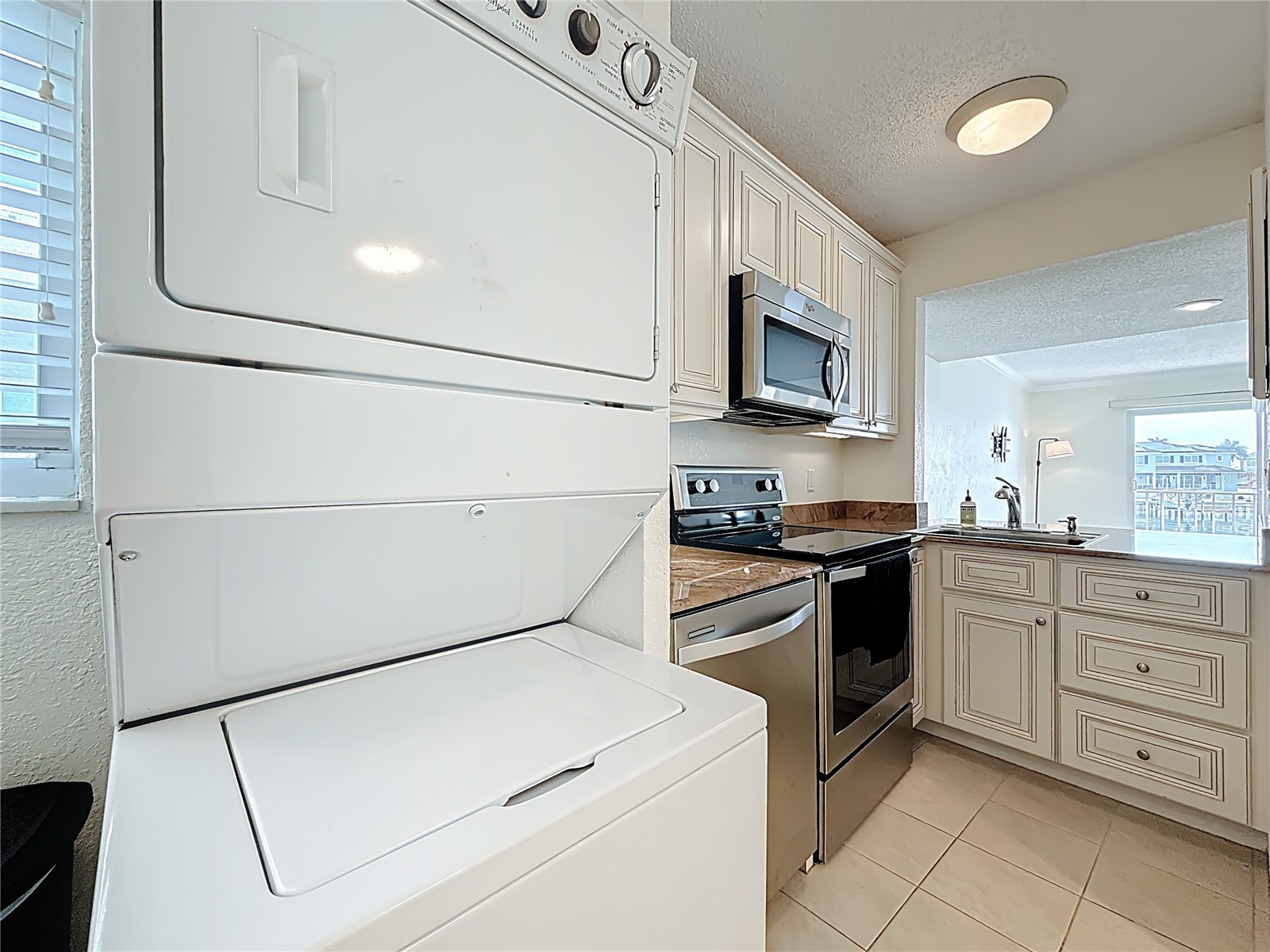 1361 Snell Isle Boulevard NE #6 Saint Petersburg FL 33704 TB8484154 image57