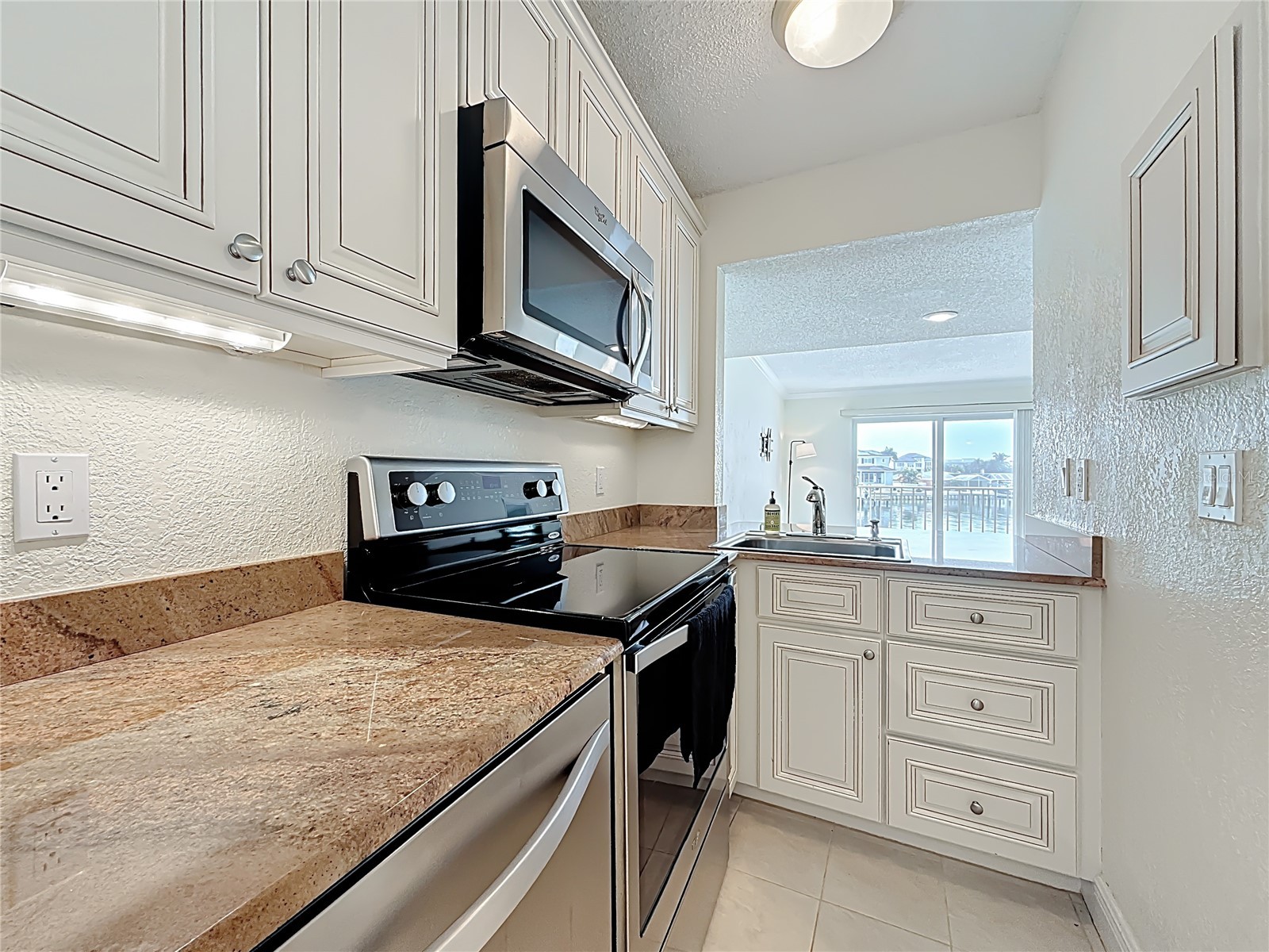 1361 Snell Isle Boulevard NE #6 Saint Petersburg FL 33704 TB8484154 image6