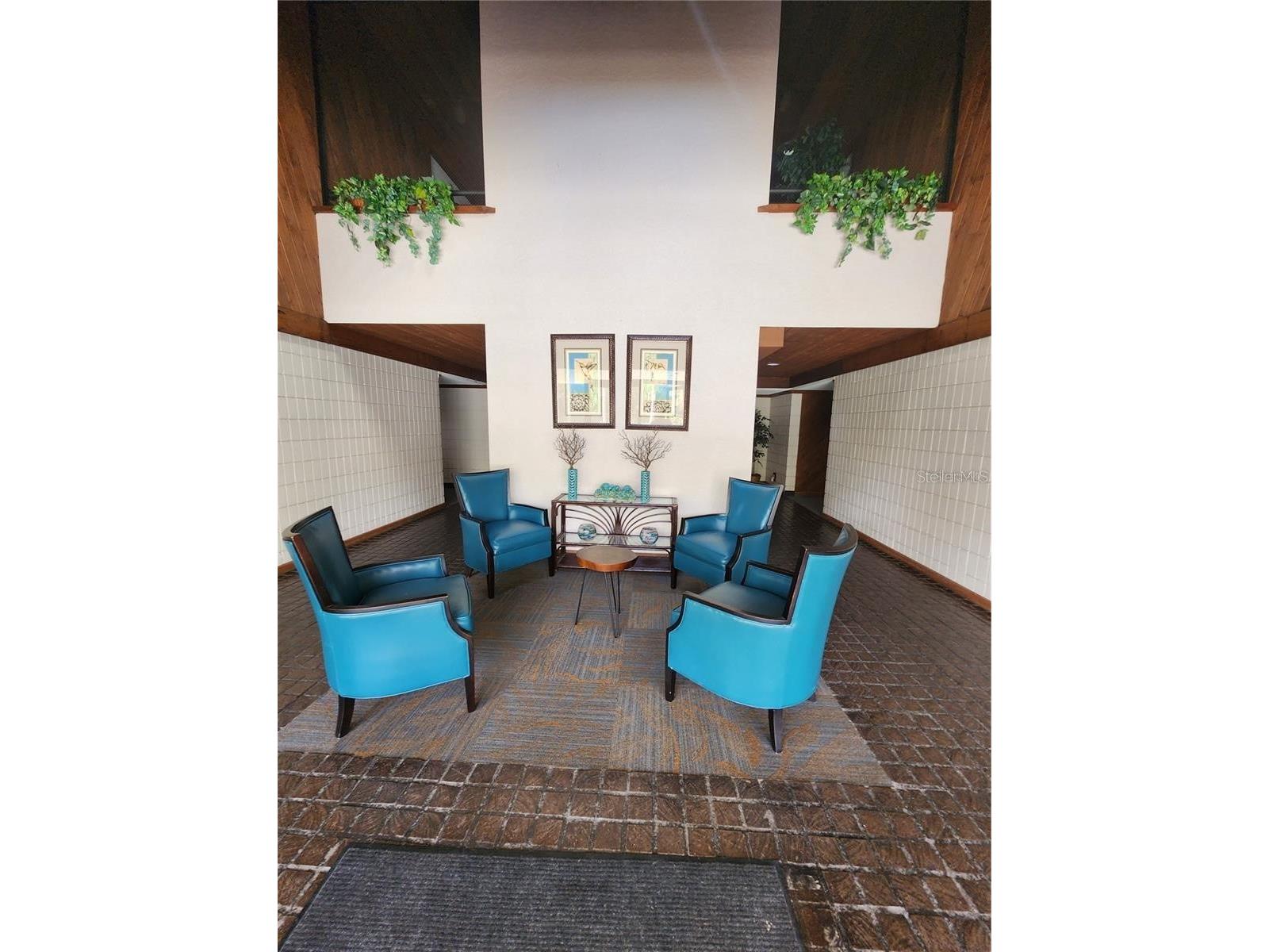 13610 S Village Drive #4303 Tampa FL 33618 TB8507194 image1