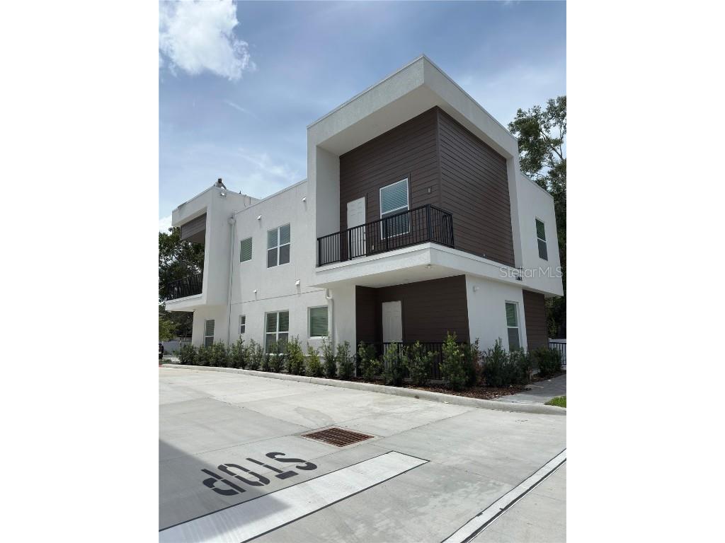 13612 N 22nd Street Tampa FL 33613 TB8393008 image2