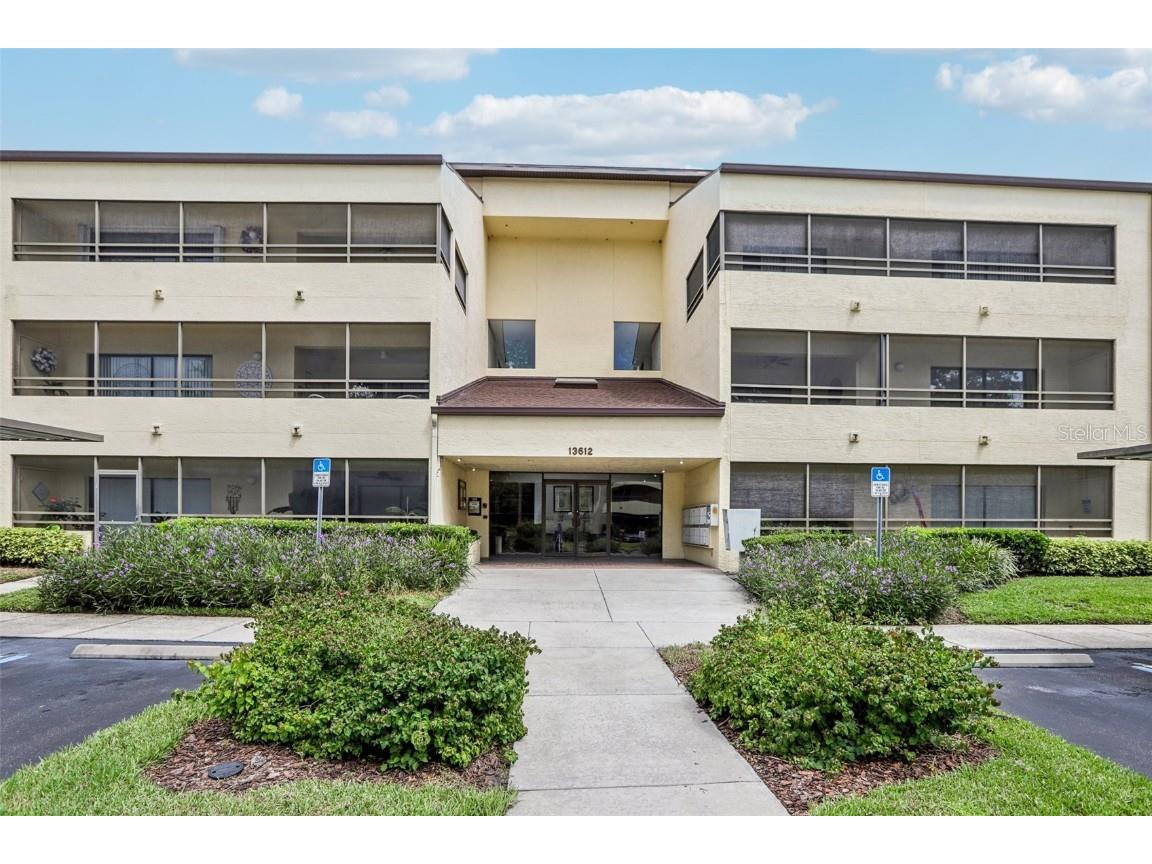 13612 S Village Drive #5206 Tampa FL 33618 T3553267 image1