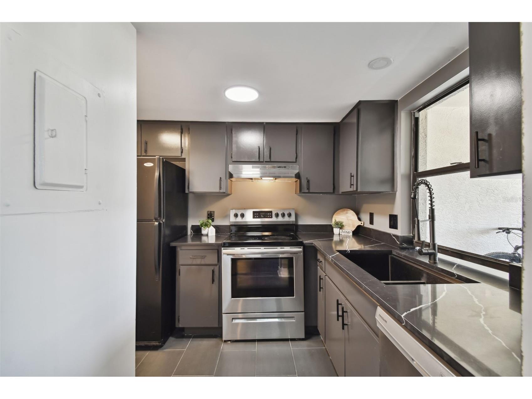 13612 S Village Drive #5311 Tampa FL 33618 TB8429497 image25