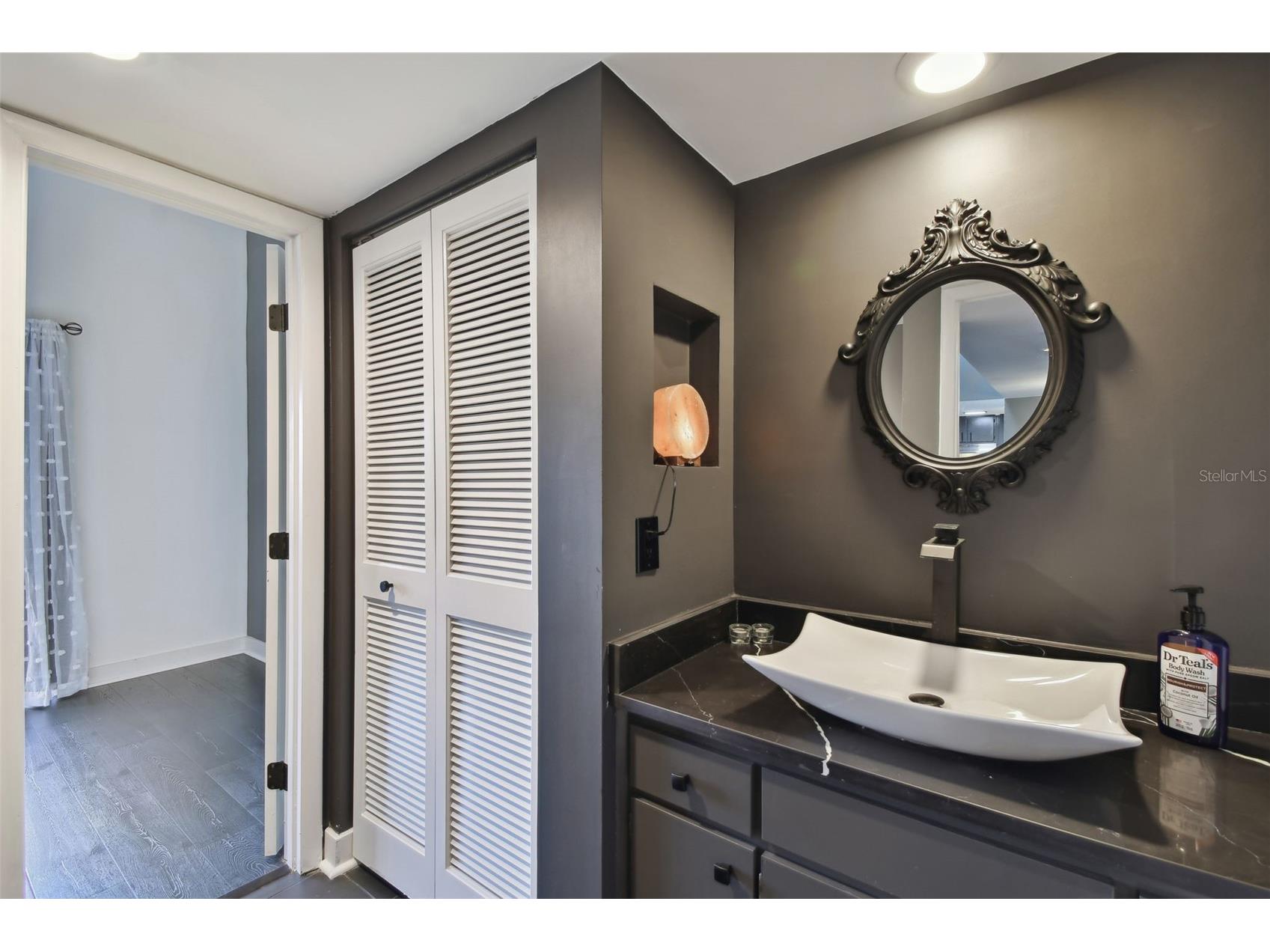 13612 S Village Drive #5311 Tampa FL 33618 TB8429497 image40