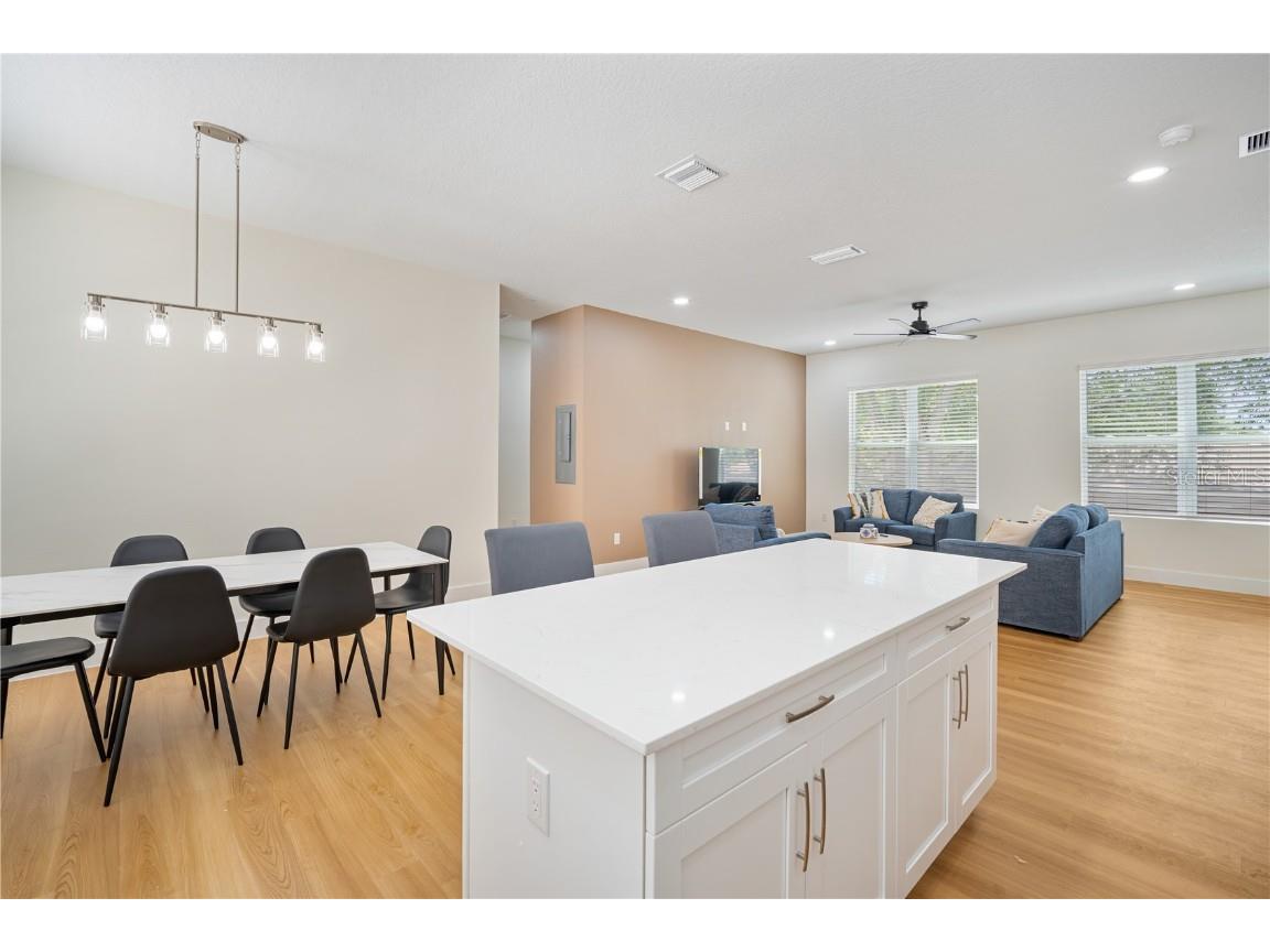 13614 N 22nd Street #101 Tampa FL 33613 TB8424459 image16