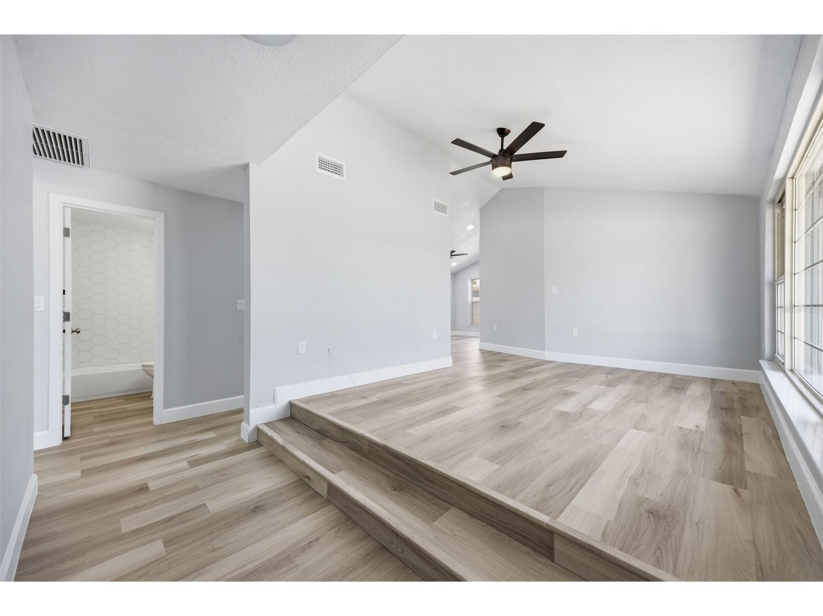 13615 Garris Drive Hudson FL 34667 TB8500515 image4