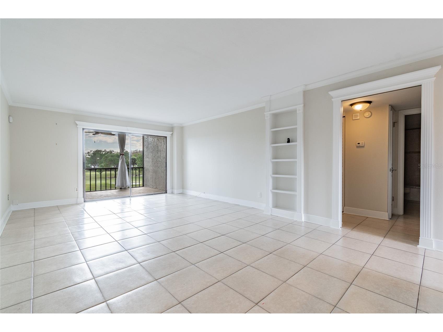 13618 Greenfield #305 Tampa FL 33618 TB8490614 image4