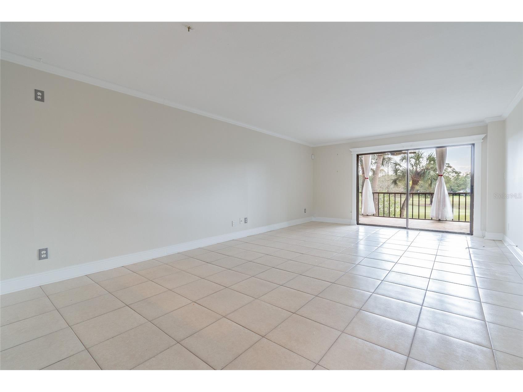 13618 Greenfield #305 Tampa FL 33618 TB8490614 image5