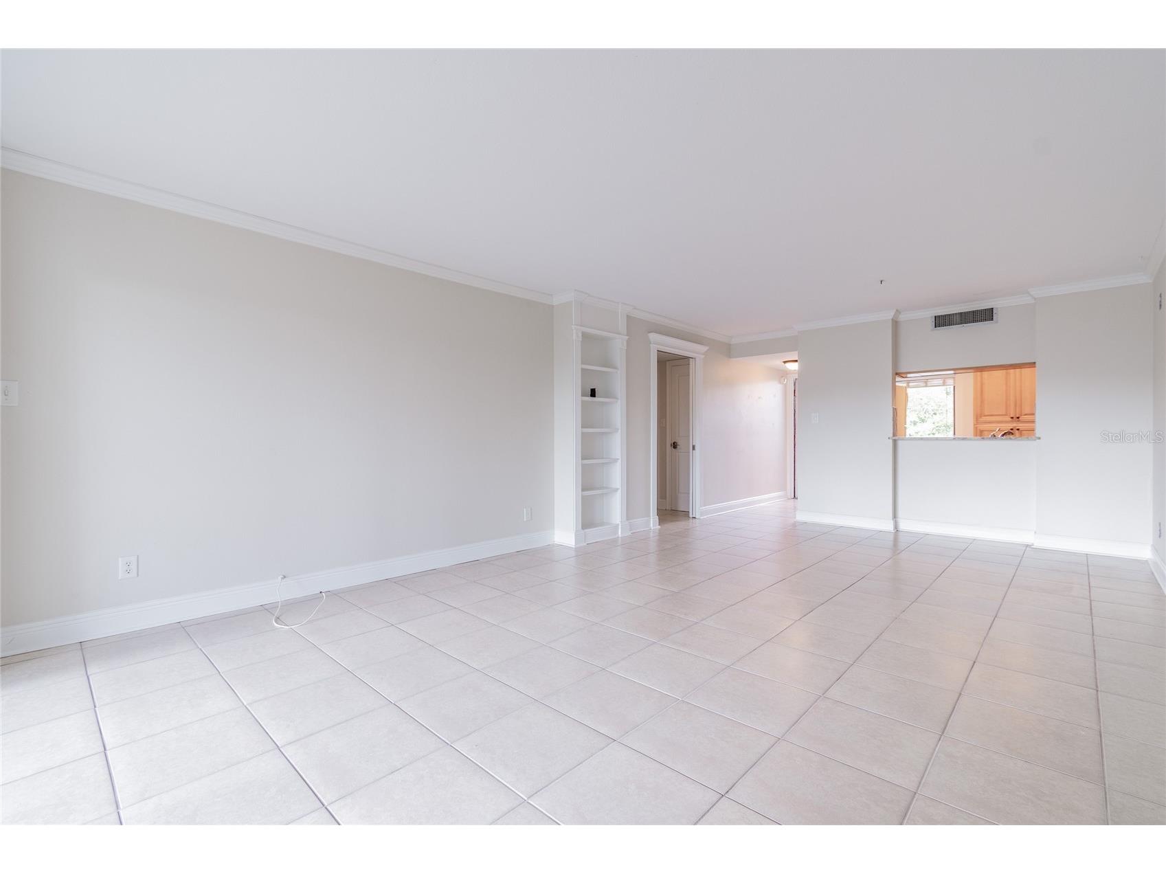 13618 Greenfield #305 Tampa FL 33618 TB8490614 image6