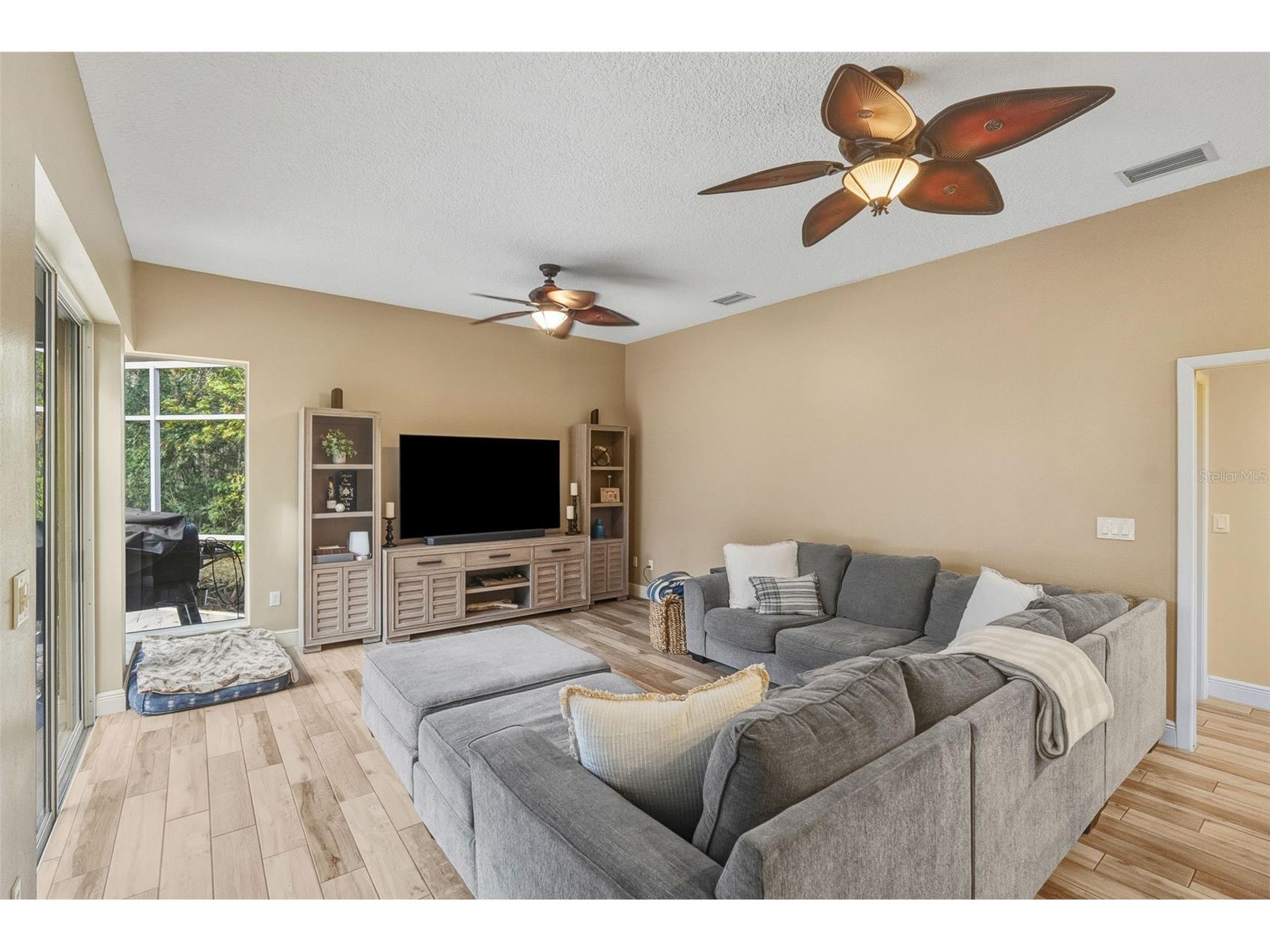 1362 E Lake Woodlands Parkway Oldsmar FL 34677 TB8467569 image11