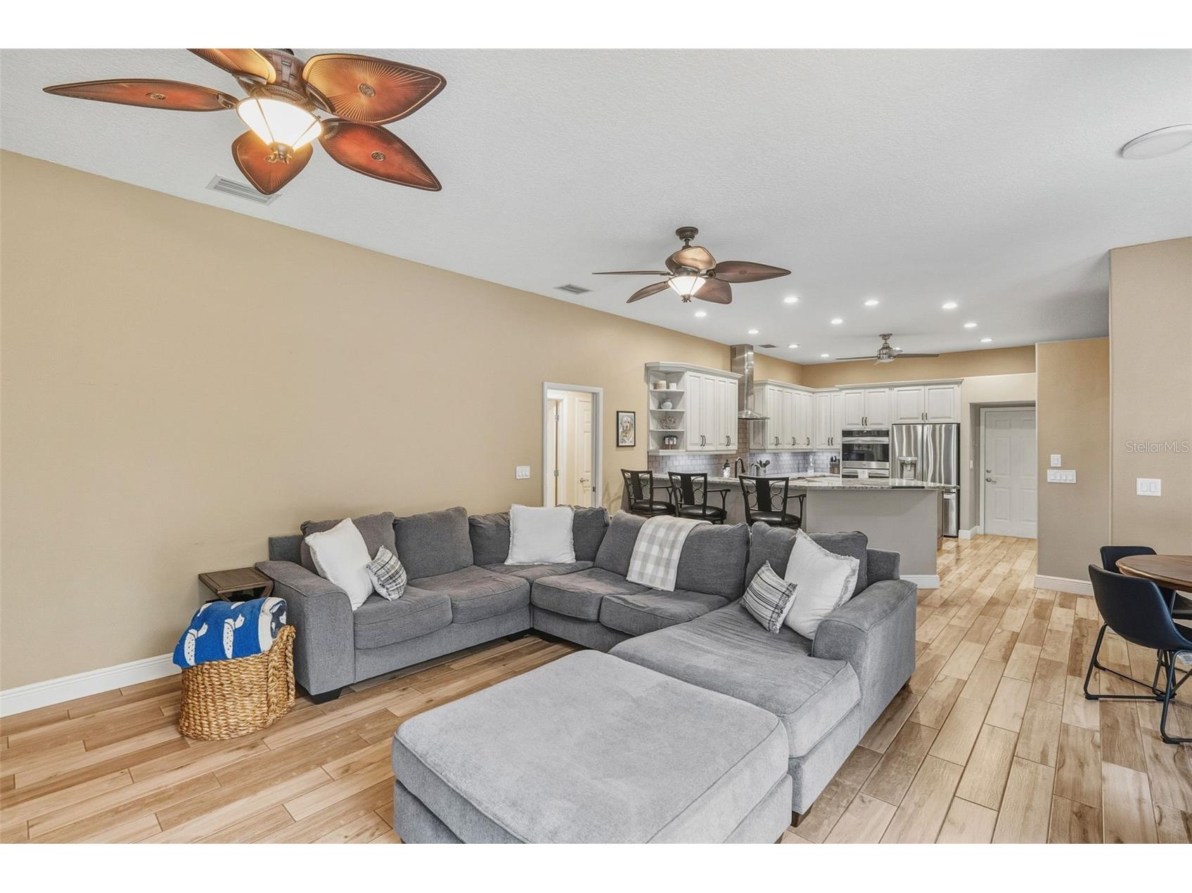 1362 E Lake Woodlands Parkway Oldsmar FL 34677 TB8467569 image13