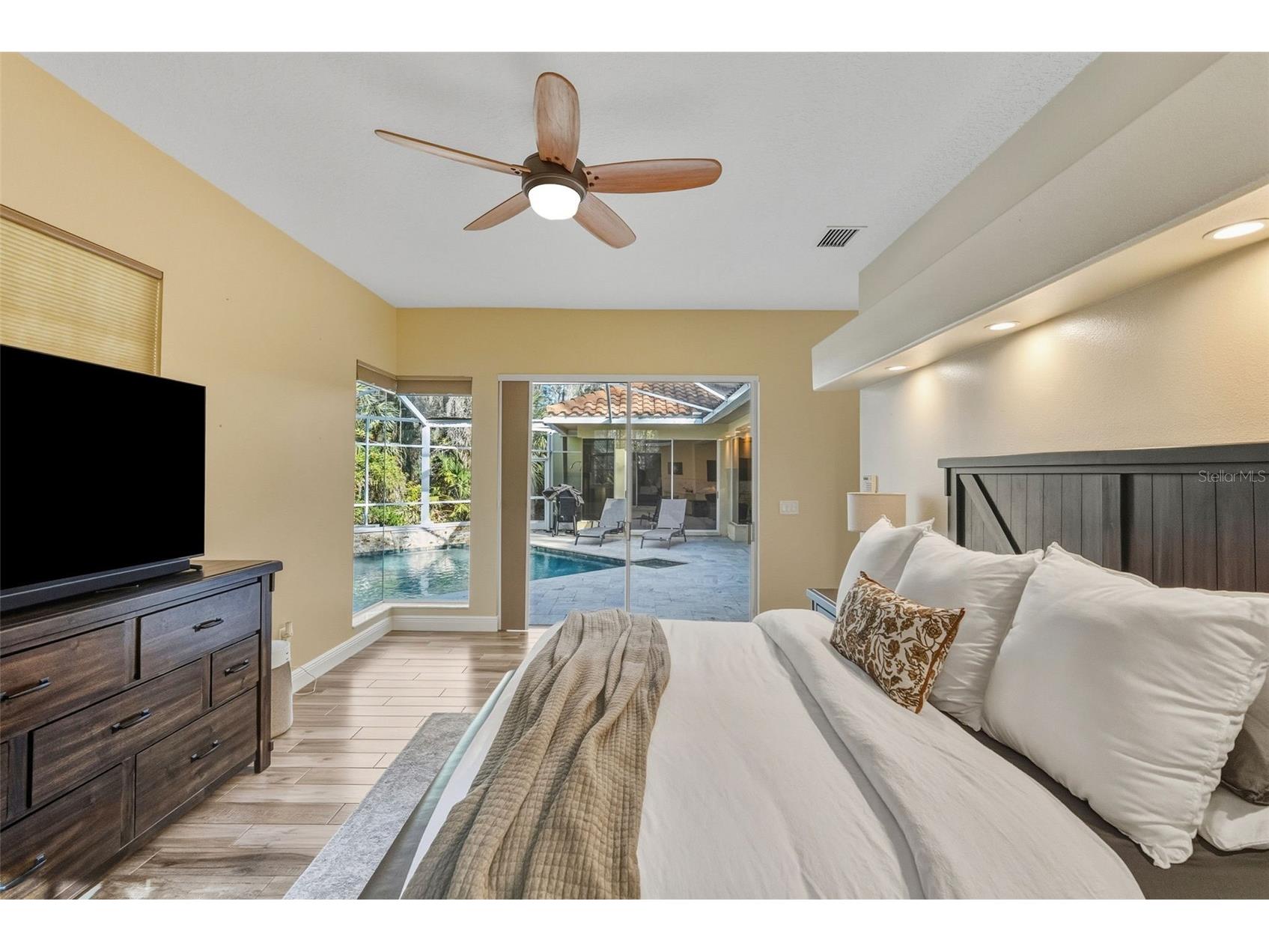 1362 E Lake Woodlands Parkway Oldsmar FL 34677 TB8467569 image16