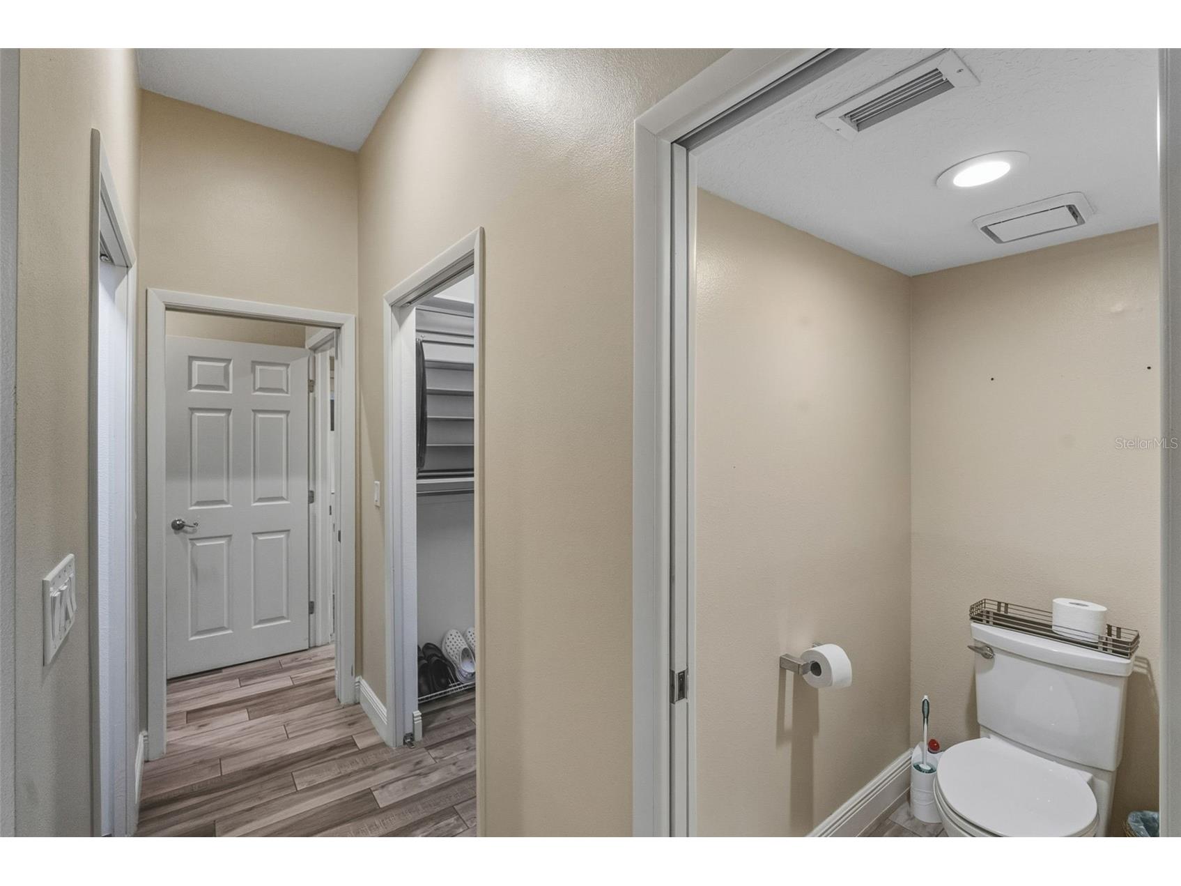 1362 E Lake Woodlands Parkway Oldsmar FL 34677 TB8467569 image17