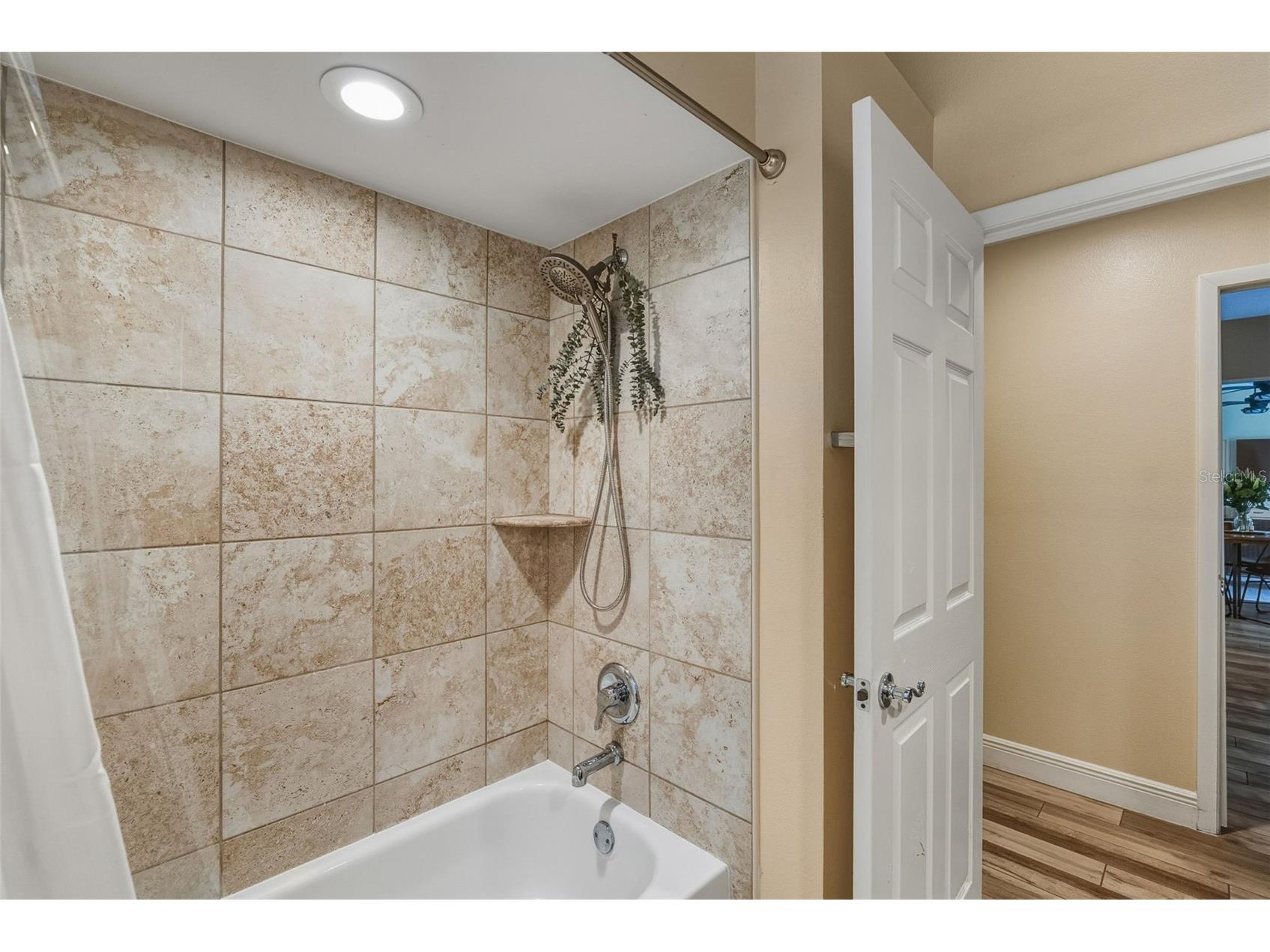 1362 E Lake Woodlands Parkway Oldsmar FL 34677 TB8467569 image25