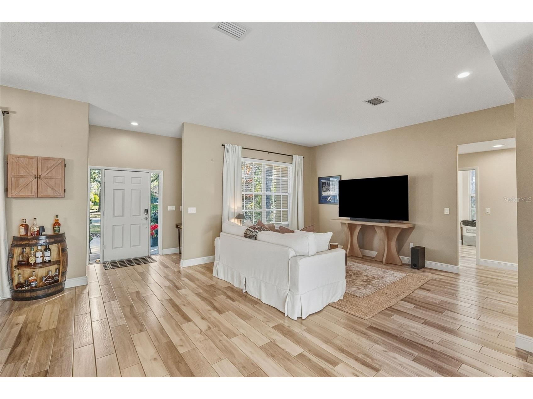 1362 E Lake Woodlands Parkway Oldsmar FL 34677 TB8467569 image3