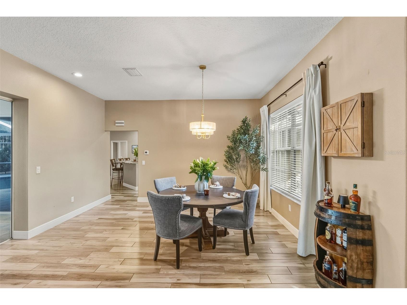 1362 E Lake Woodlands Parkway Oldsmar FL 34677 TB8467569 image7