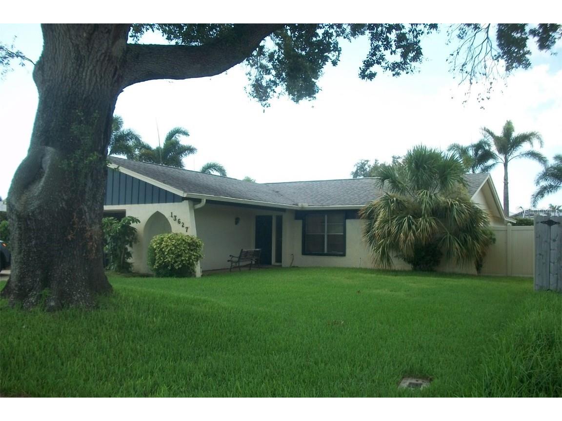 13627 San Rafael Drive Largo FL 33774 TB8401809 image1
