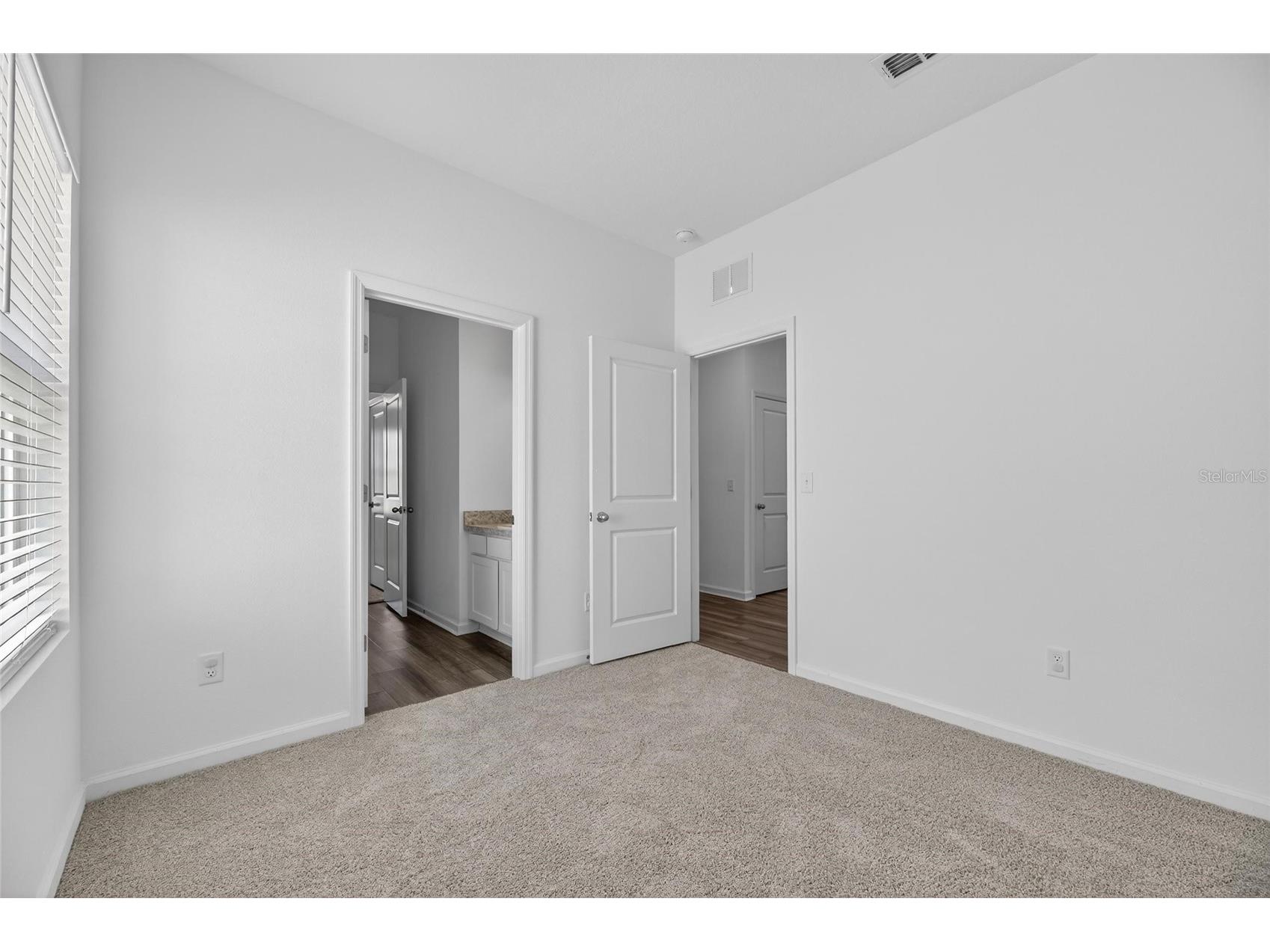 1363 Anchor Bend Drive Ruskin FL 33570 TB8490441 image16