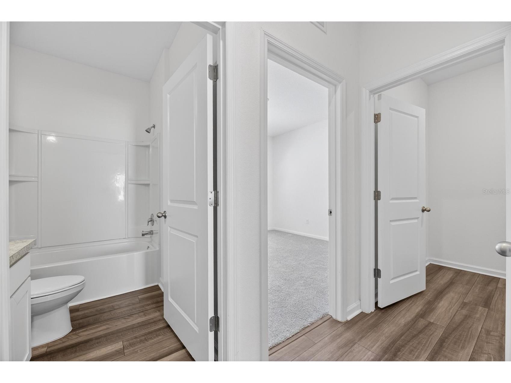 1363 Anchor Bend Drive Ruskin FL 33570 TB8490441 image17