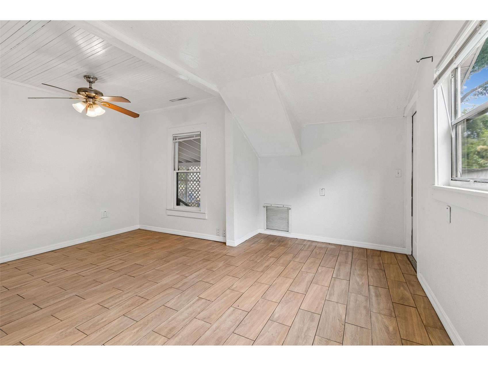 1363 Tioga Avenue Clearwater FL 33756 TB8525070 image11