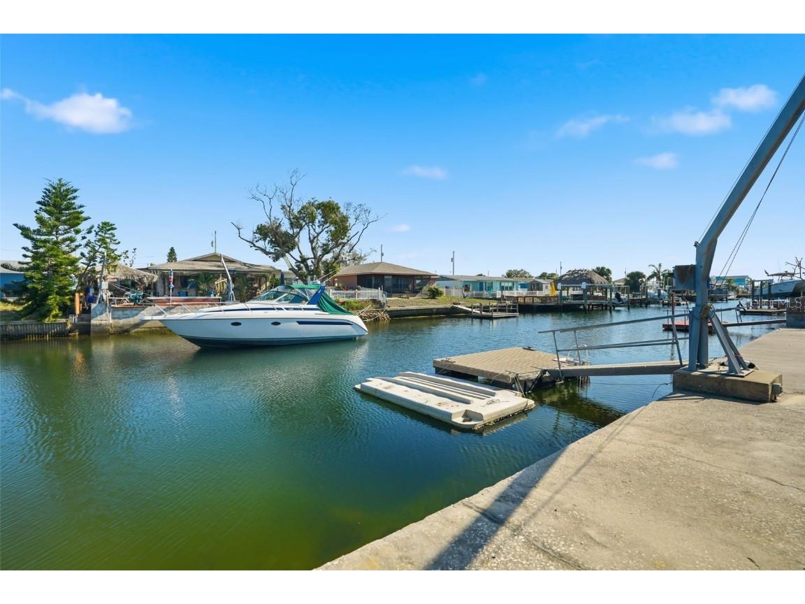 13630 Garris Drive Hudson FL 34667 W7881827 image2