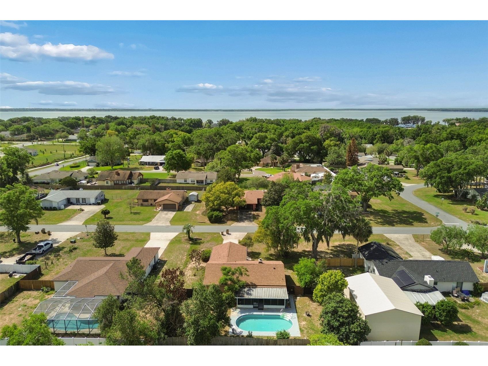 13635 Berkshire Court Grand Island FL 32735 TB8491339 image21