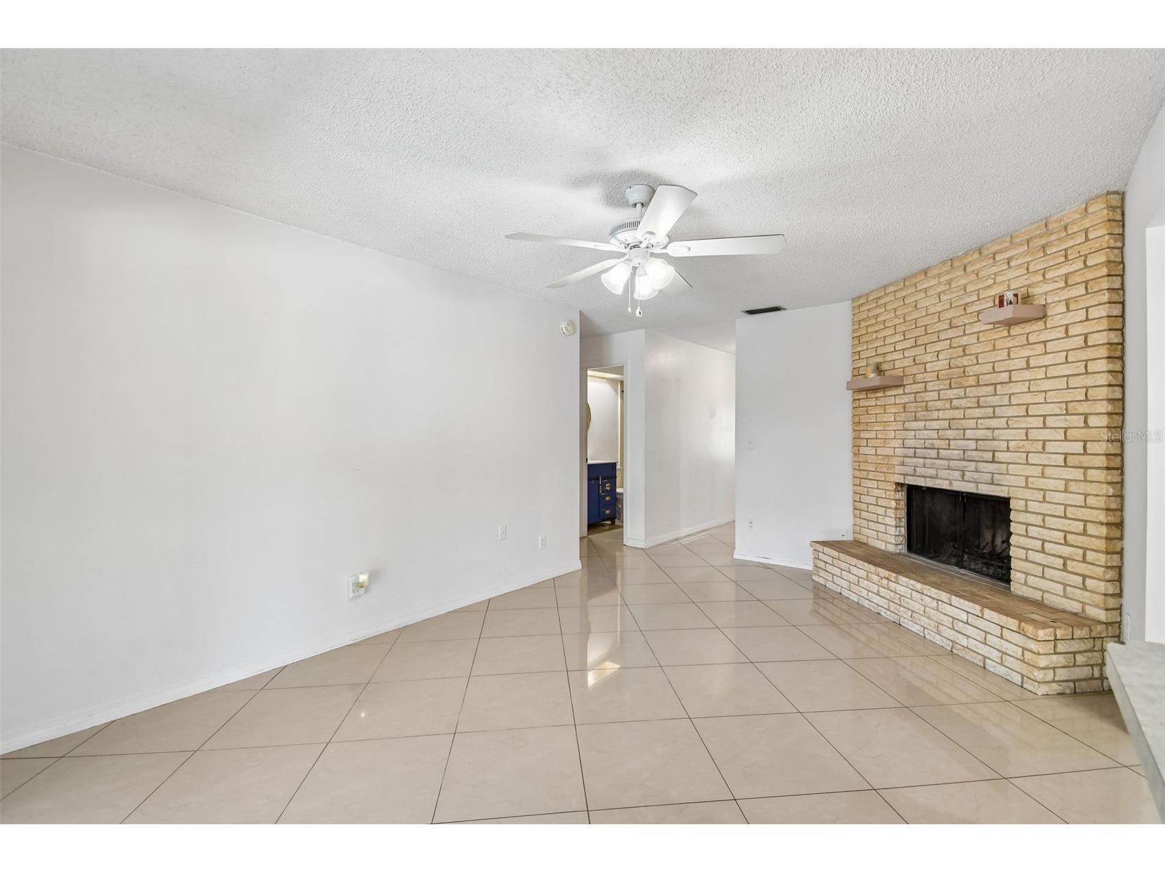 13635 Berkshire Court Grand Island FL 32735 TB8491339 image9