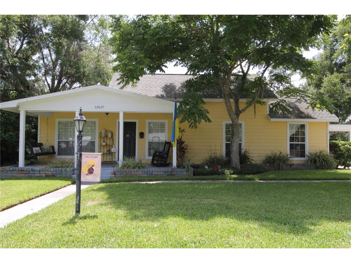 13637 13th Street Dade City FL 33525 TB8397222 image1