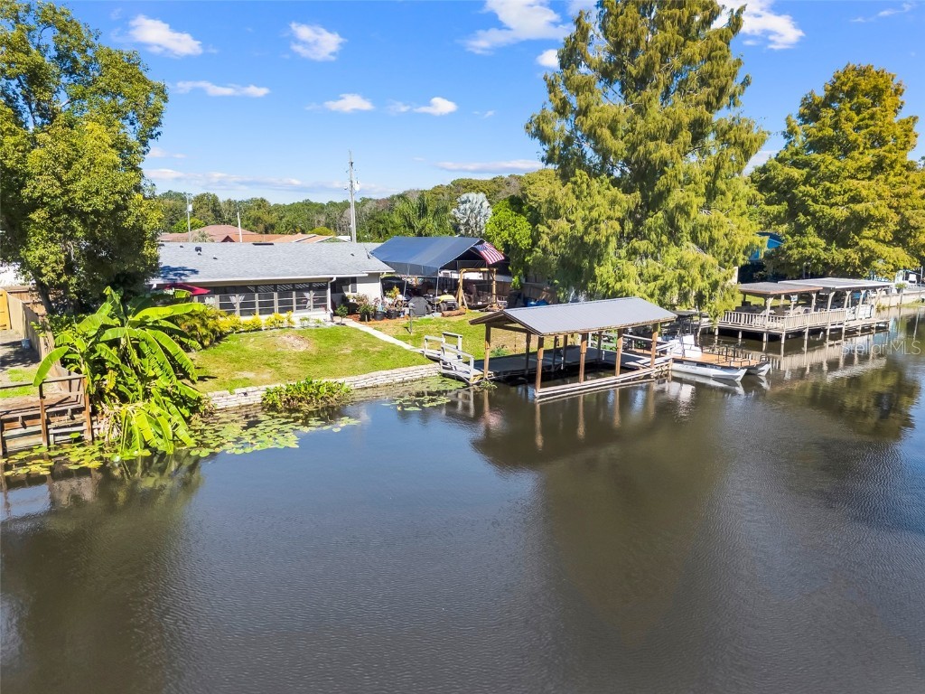 13638 Country Club Drive Tavares FL 32778 - LITTLE LAKE HARRIS O6359032 image2