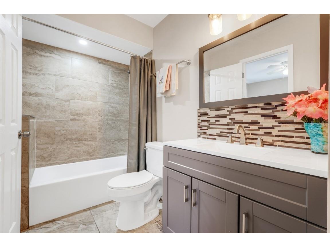 13638 Country Club Drive Tavares FL 32778 - LITTLE LAKE HARRIS O6359032 image22