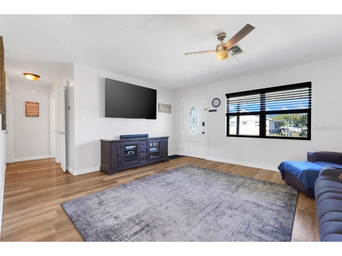 13638 Country Club Drive Tavares FL 32778 - LITTLE LAKE HARRIS O6359032 image6