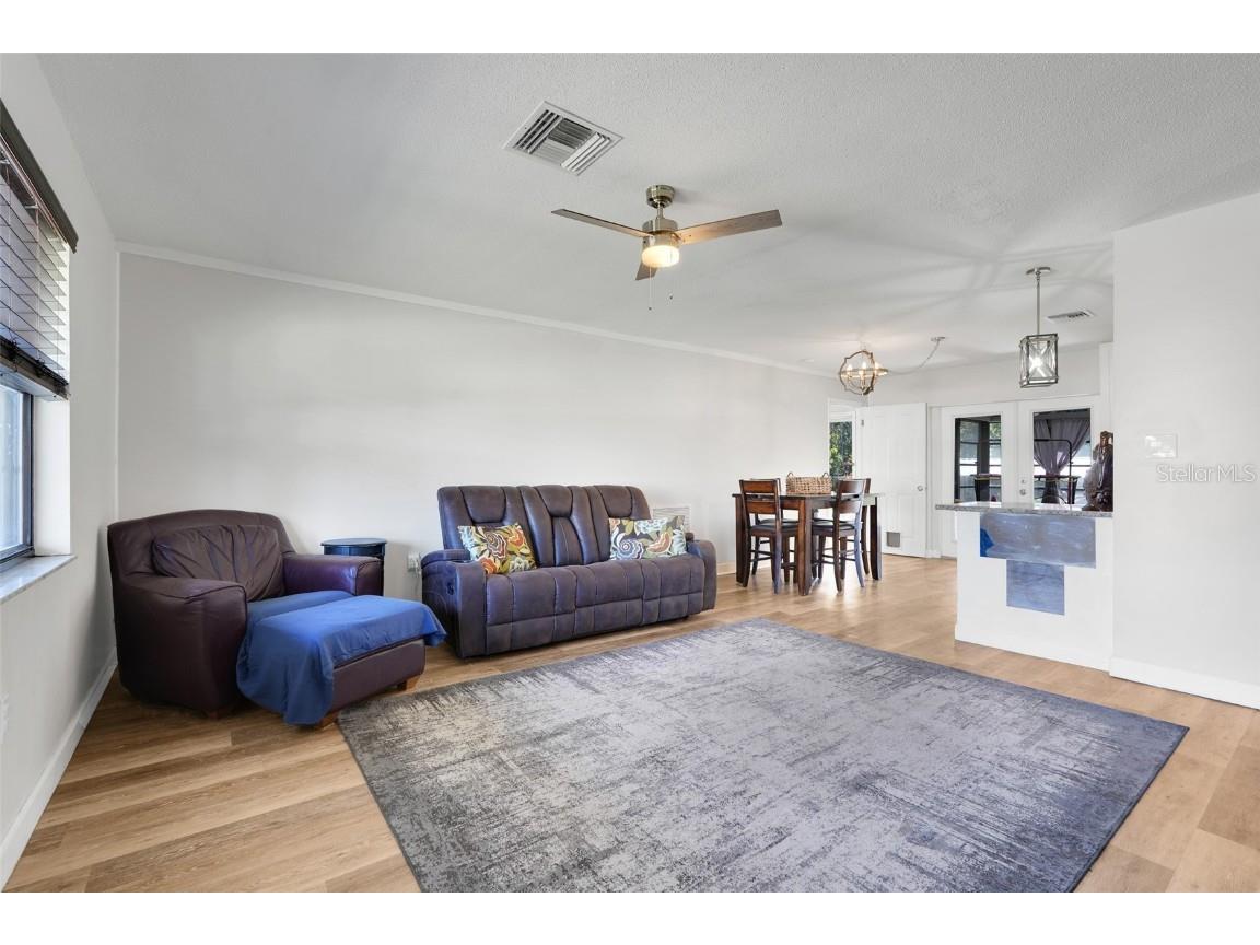 13638 Country Club Drive Tavares FL 32778 - LITTLE LAKE HARRIS O6359032 image8