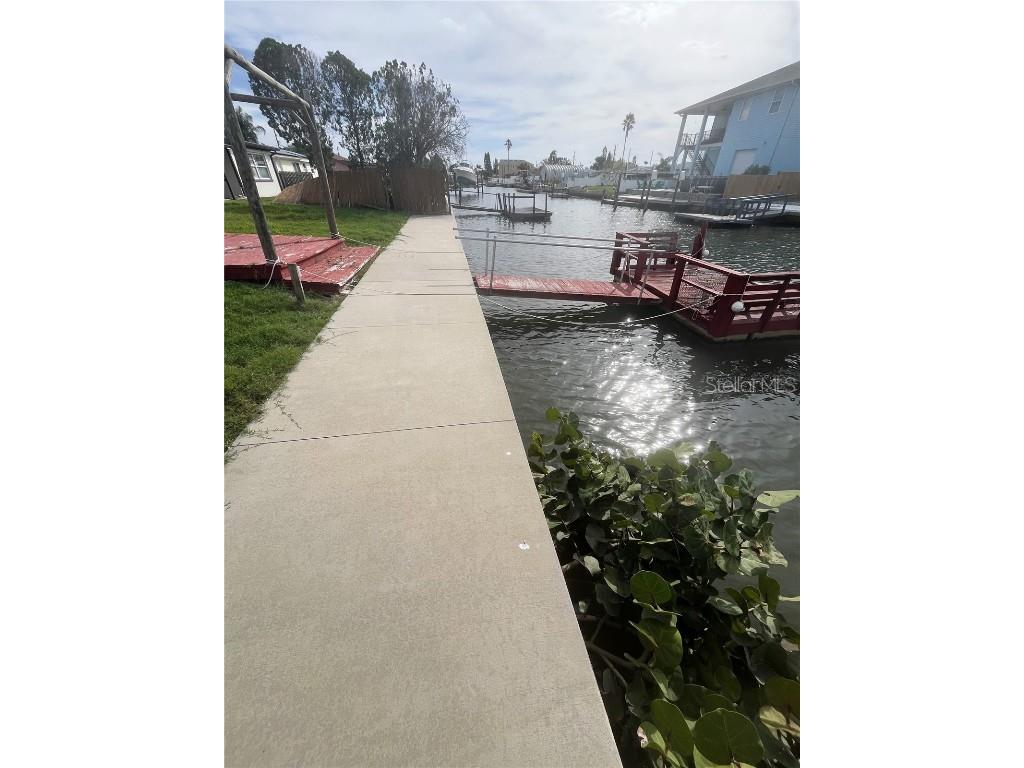 13639 Frances Avenue Hudson FL 34667 - GULF OF AMERICA W7870105 image11