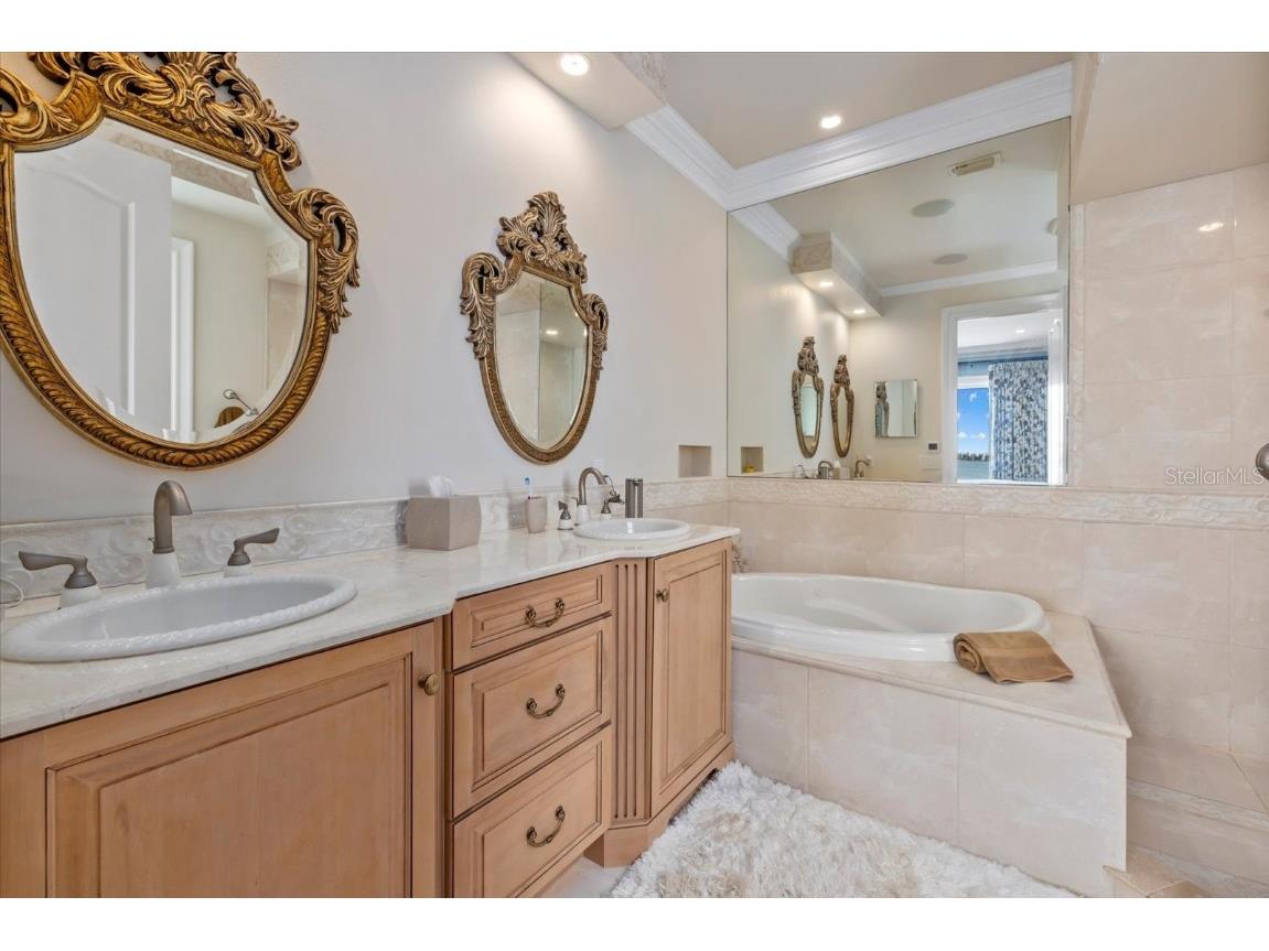 1364 Point Crisp Road Sarasota FL 34242 - LITTLE SARASOTA BAY A4643388 image46