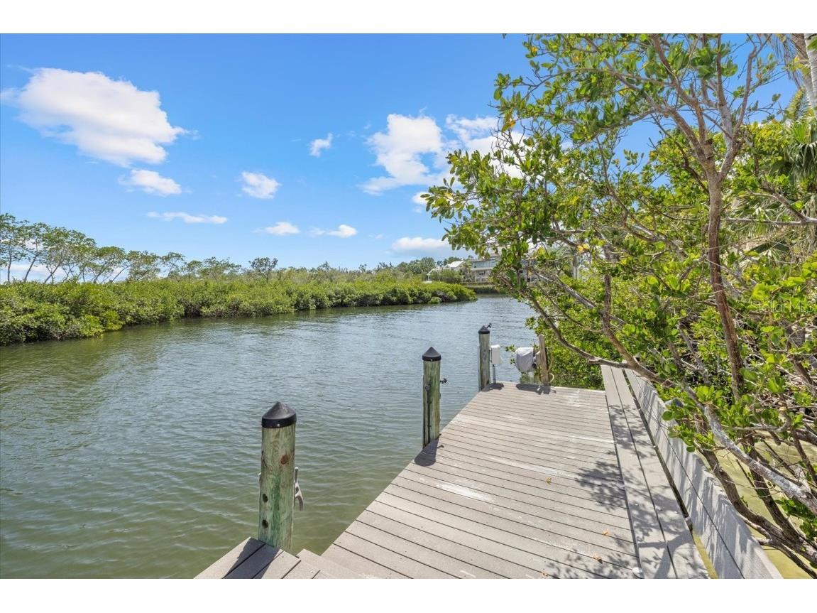 1364 Point Crisp Road Sarasota FL 34242 - LITTLE SARASOTA BAY A4643388 image60