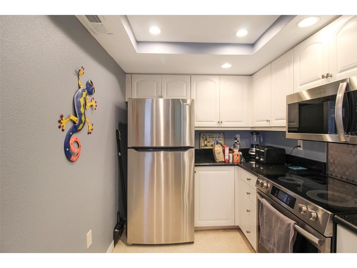 1364 Siesta Bayside Drive #1364-C Sarasota FL 34242 A4596177 image10