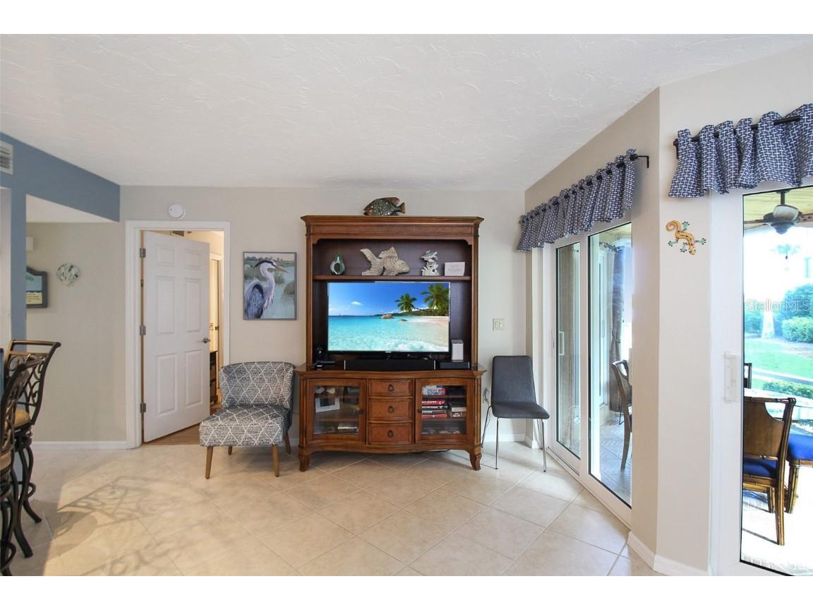 1364 Siesta Bayside Drive #1364-C Sarasota FL 34242 A4596177 image13