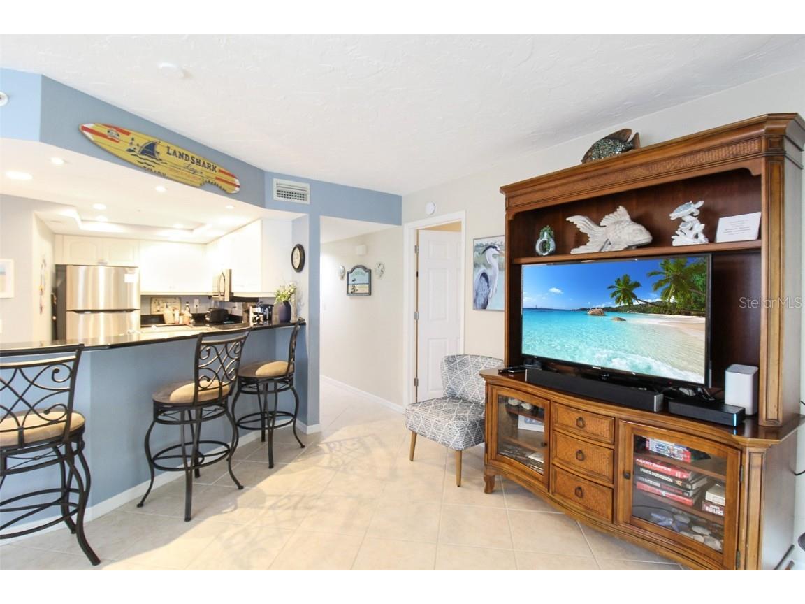 1364 Siesta Bayside Drive #1364-C Sarasota FL 34242 A4596177 image19